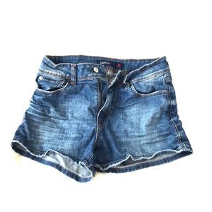 Medium wash high-waisted denim shorts